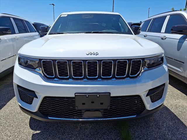 2026 Jeep Grand Cherokee GRAND CHEROKEE LAREDO X 4X4 2026 Jeep Grand Cherokee GRAND CHEROKEE LAREDO X 4X4