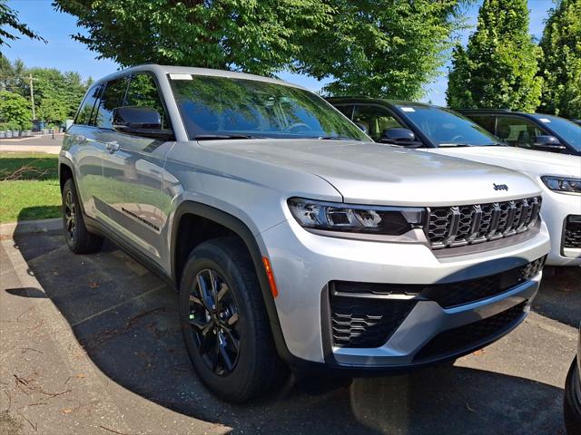 2026 Jeep Grand Cherokee GRAND CHEROKEE LAREDO ALTITUDE 4X4 2026 Jeep Grand Cherokee GRAND CHEROKEE LAREDO ALTITUDE 4X4