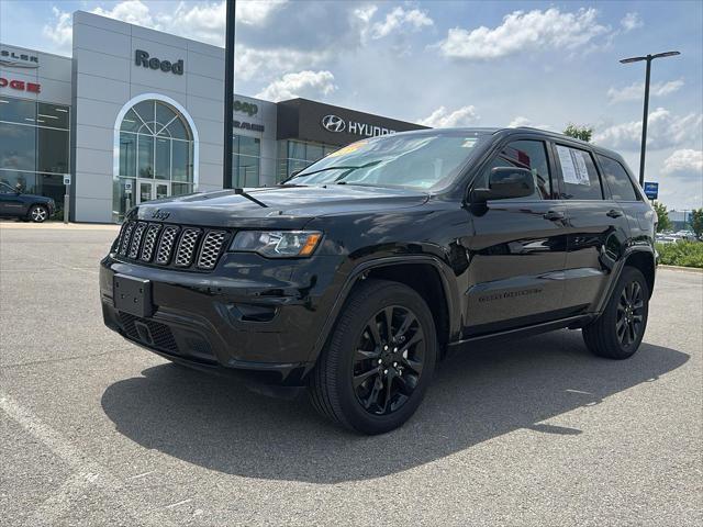2022 Jeep Grand Cherokee Laredo X 4x4 for sale in Saint Joseph, MO