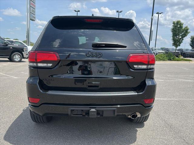 2022 Jeep Grand Cherokee Laredo X 4x4