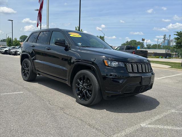 2022 Jeep Grand Cherokee Laredo X 4x4