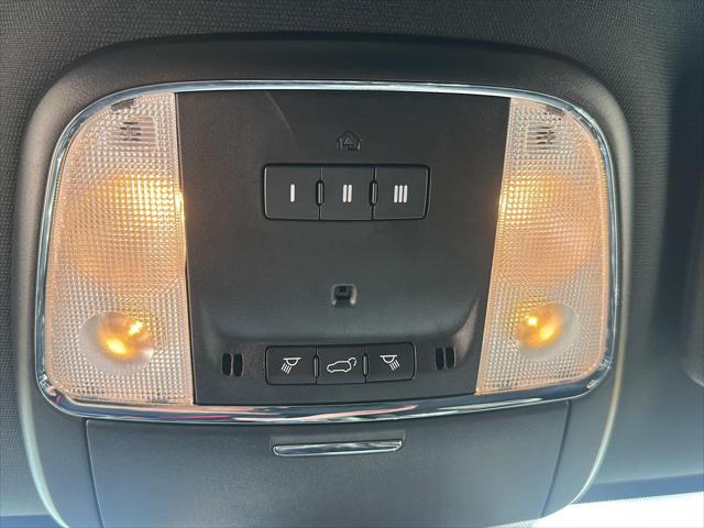 2022 Jeep Grand Cherokee Laredo X 4x4