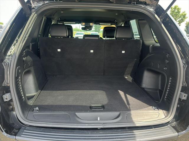 2022 Jeep Grand Cherokee Laredo X 4x4