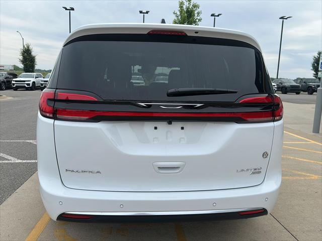 2027 Chrysler Pacifica Limited