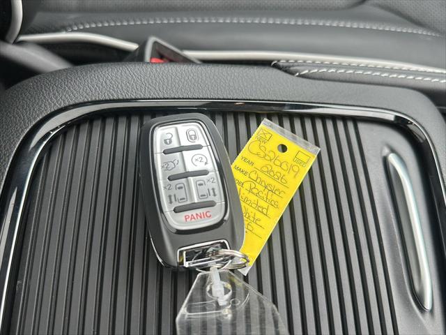 2027 Chrysler Pacifica Limited