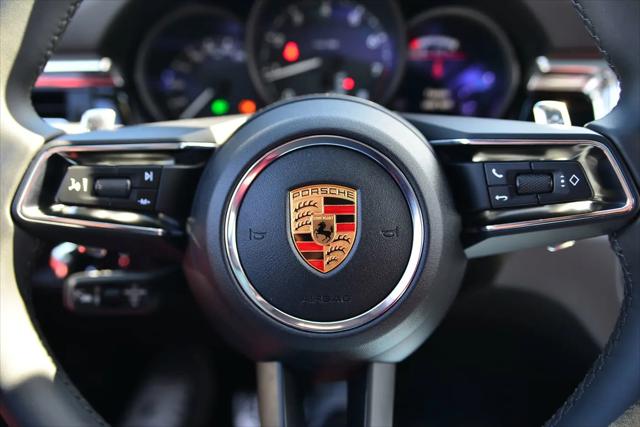 2026 Porsche Macan Macan