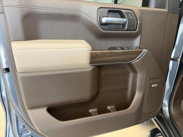 2021 Chevrolet Silverado 1500 4WD Crew Cab Short Bed RST