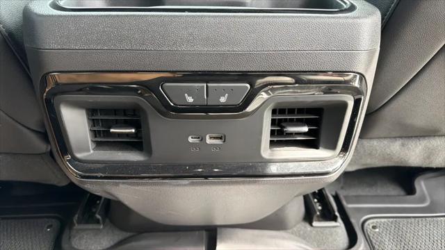 2024 GMC Sierra 1500 4WD Crew Cab Short Box AT4