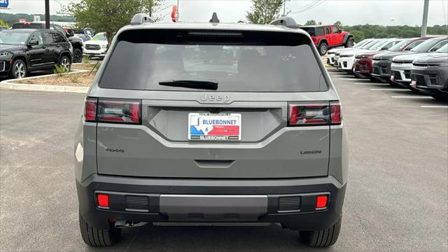 2026 Jeep Cherokee Laredo 4x4