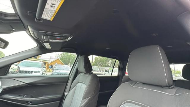 2026 Jeep Cherokee Laredo 4x4