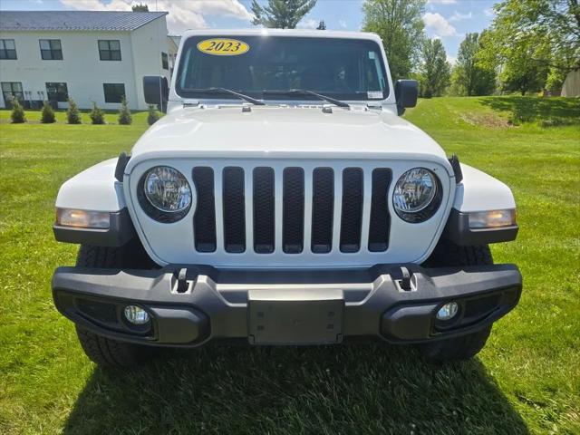 2023 Jeep Wrangler 4-Door Sahara Altitude