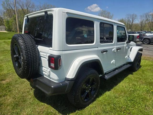 2023 Jeep Wrangler 4-Door Sahara Altitude