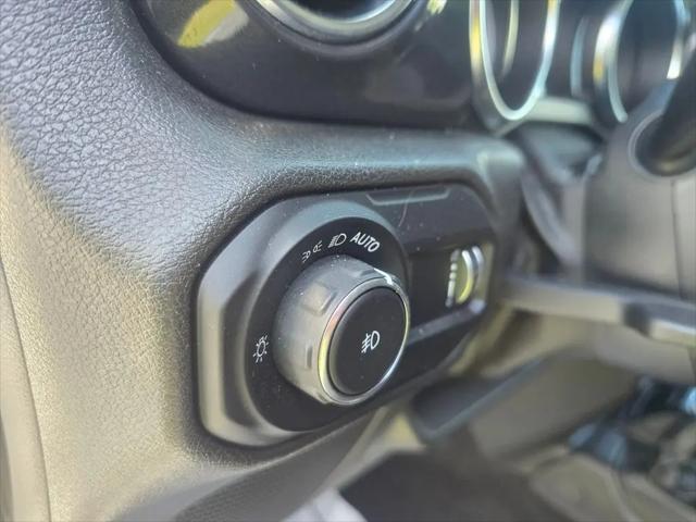 2023 Jeep Wrangler 4-Door Sahara Altitude