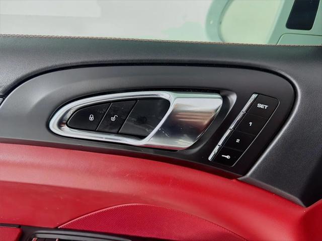 2016 Porsche Cayenne GTS