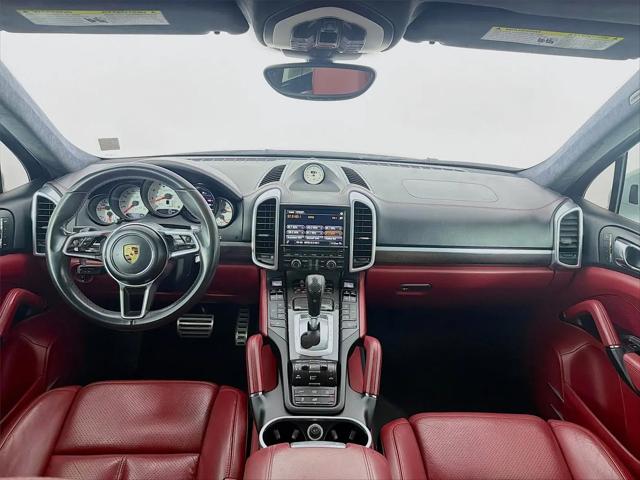 2016 Porsche Cayenne GTS
