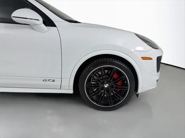 2016 Porsche Cayenne GTS