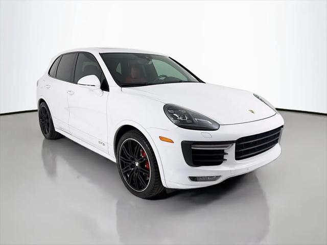 2016 Porsche Cayenne GTS