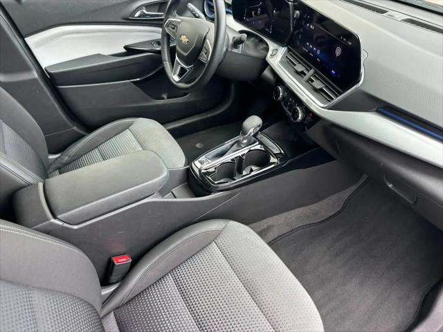 2025 Chevrolet Trax FWD LT