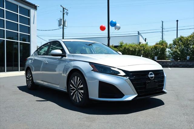 2023 Nissan Altima SV FWD