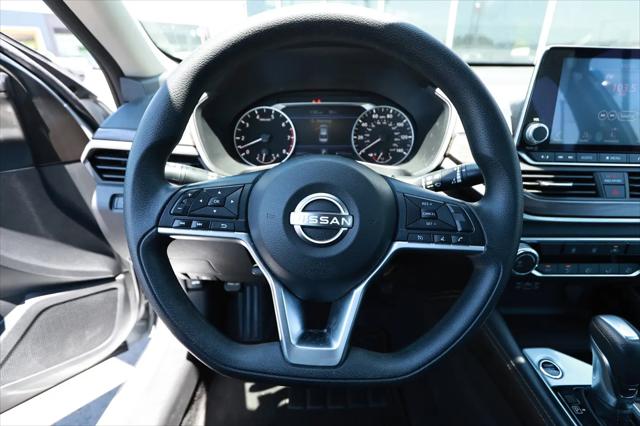 2023 Nissan Altima SV FWD