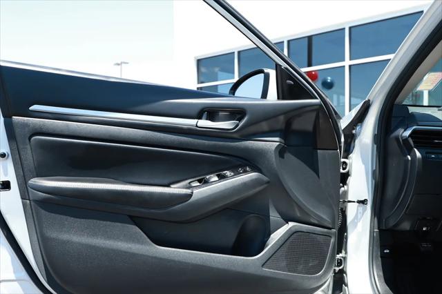 2023 Nissan Altima SV FWD