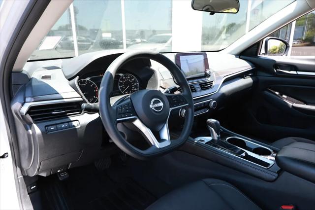 2023 Nissan Altima SV FWD