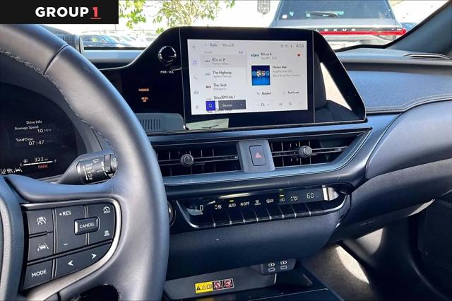 2025 Lexus 300 Premium