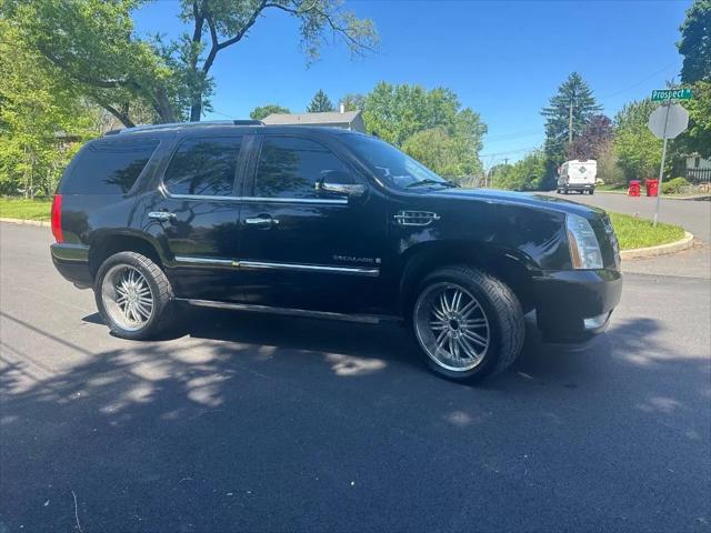 2009 Cadillac Escalade Standard
