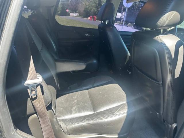 2009 Cadillac Escalade Standard