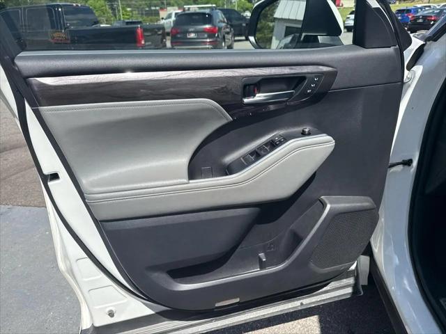 2020 Toyota Highlander Platinum