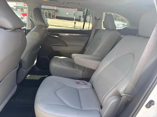 2020 Toyota Highlander Platinum