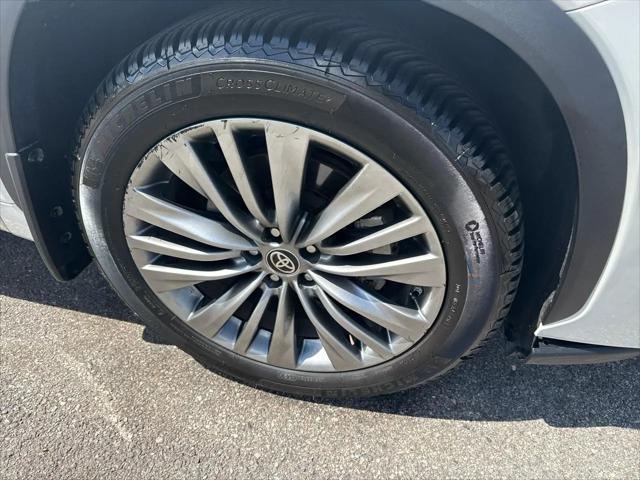 2020 Toyota Highlander Platinum