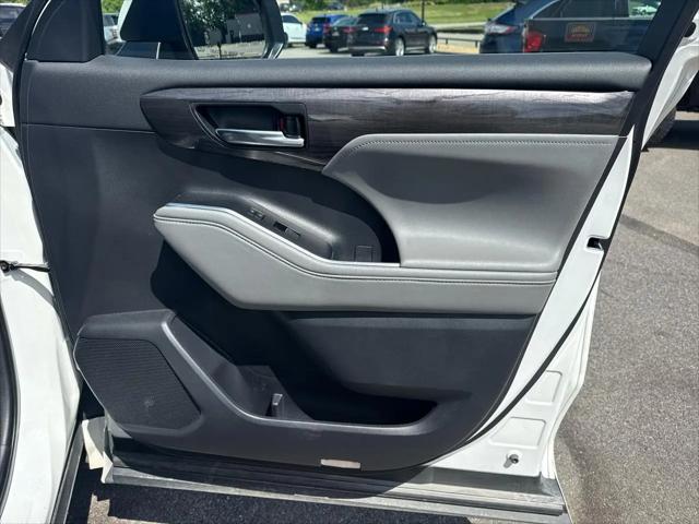 2020 Toyota Highlander Platinum