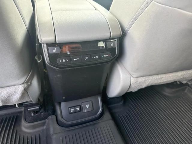 2020 Toyota Highlander Platinum