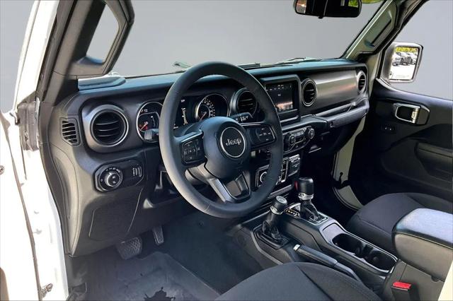 2023 Jeep Gladiator Sport