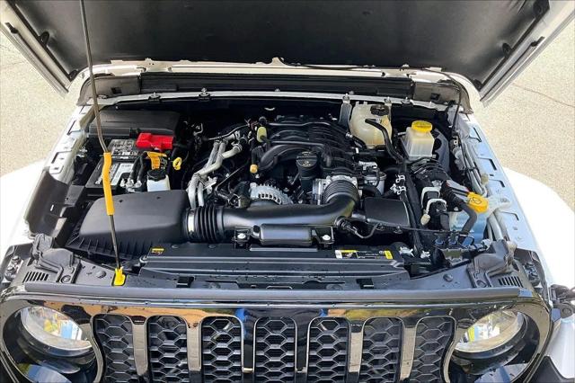2023 Jeep Gladiator Sport