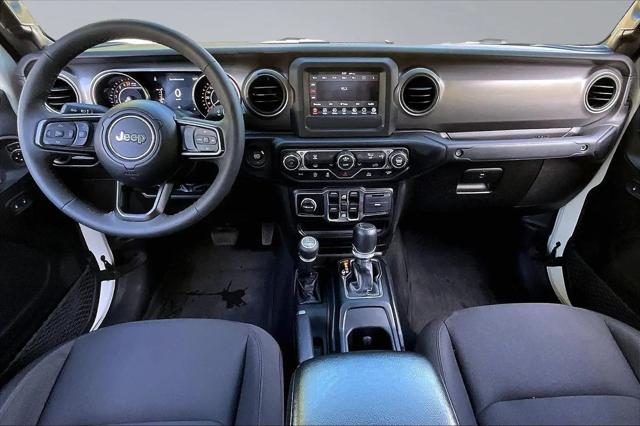 2023 Jeep Gladiator Sport