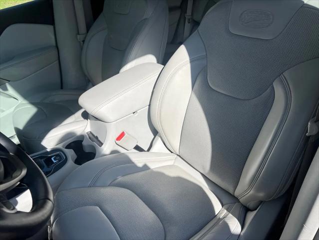 2019 Jeep Cherokee Overland 4x4