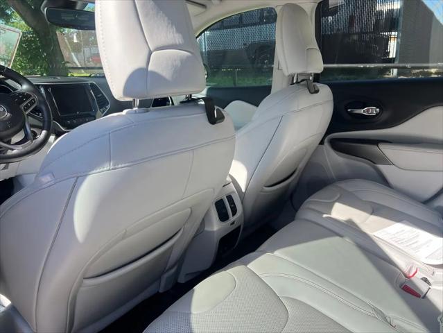 2019 Jeep Cherokee Overland 4x4