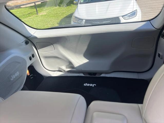 2019 Jeep Cherokee Overland 4x4