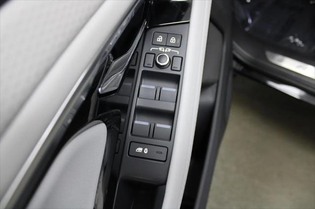 2022 Land Rover Range Rover Evoque R-Dynamic S