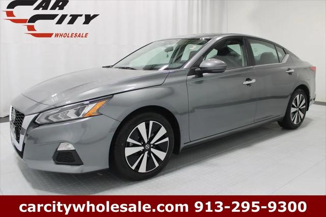 2022 Nissan Altima SV FWD for sale in Shawnee, KS