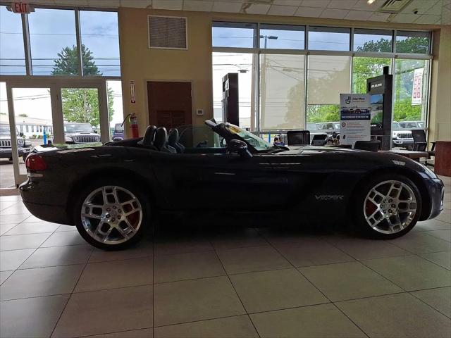 2006 Dodge Viper SRT10