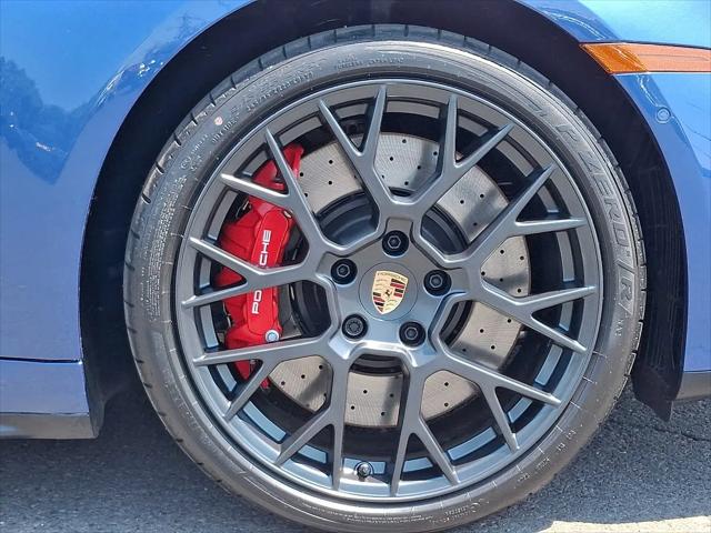 2026 Porsche 911 Carrera 4 GTS