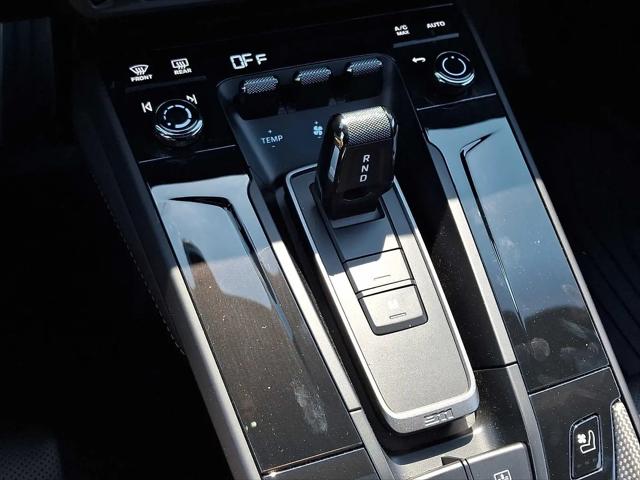 2026 Porsche 911 Carrera 4 GTS