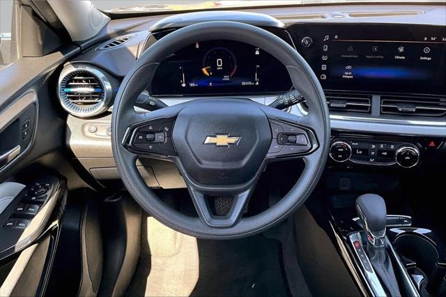 2025 Chevrolet Trax FWD LT