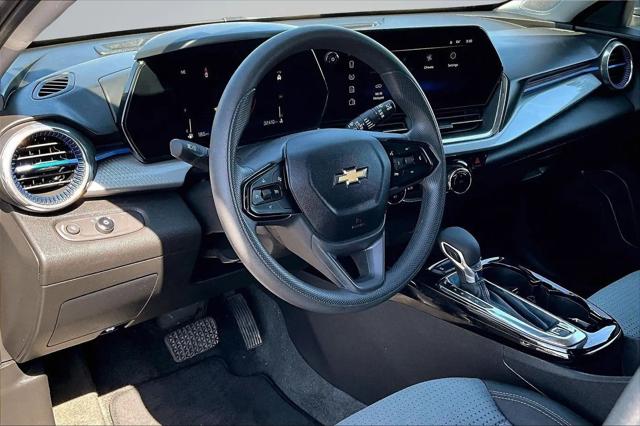 2025 Chevrolet Trax FWD LT