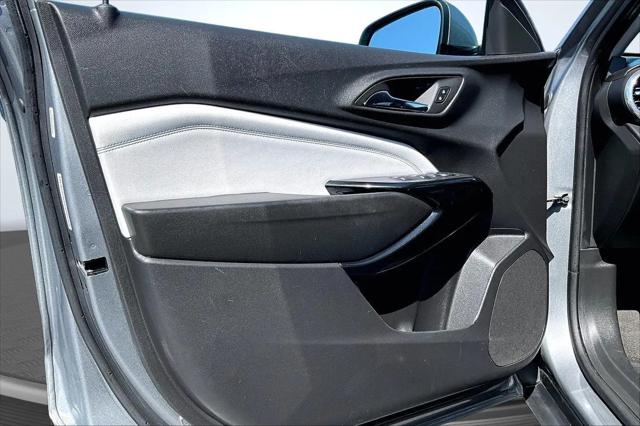 2025 Chevrolet Trax FWD LT