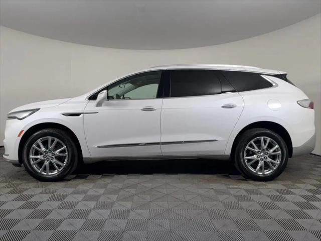 2023 Buick Enclave Essence FWD