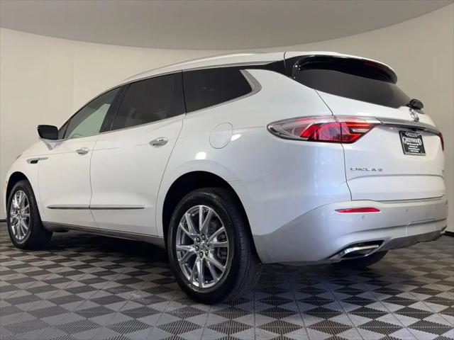 2023 Buick Enclave Essence FWD
